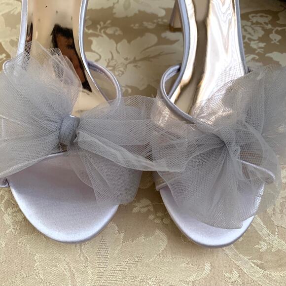 Badgley Mischka Terris Mid Heel With Poof in Soft Violet - Picture 5 of 13